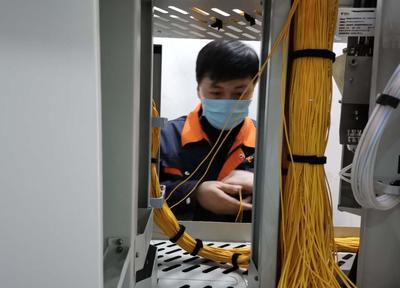 中國電信新疆公司 專業(yè)網(wǎng)絡(luò)保障，通訊無憂